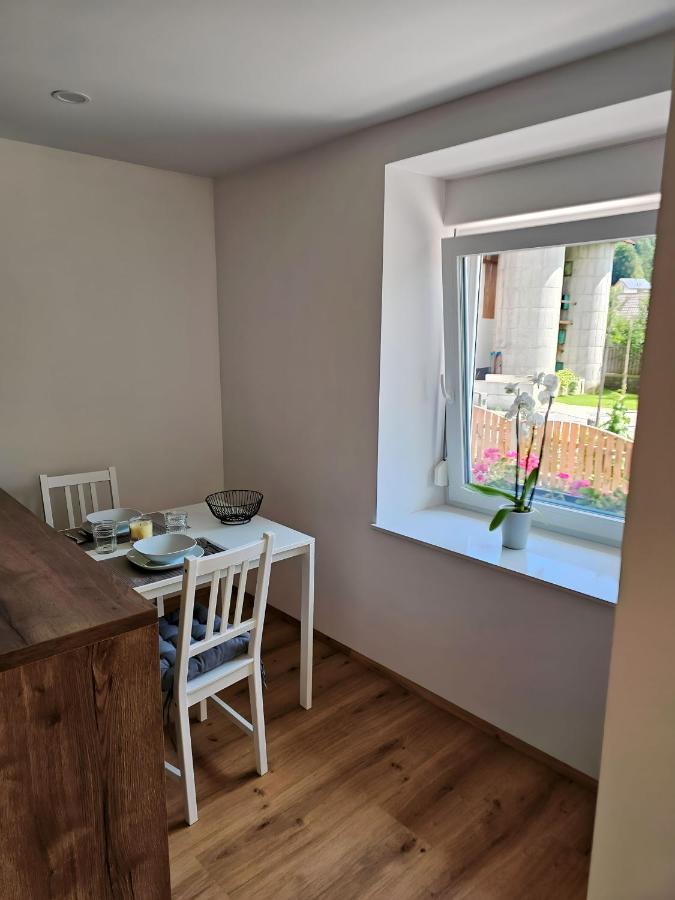 Апартаменты Charming Bella Hideout - Adults Only Есенице Экстерьер фото