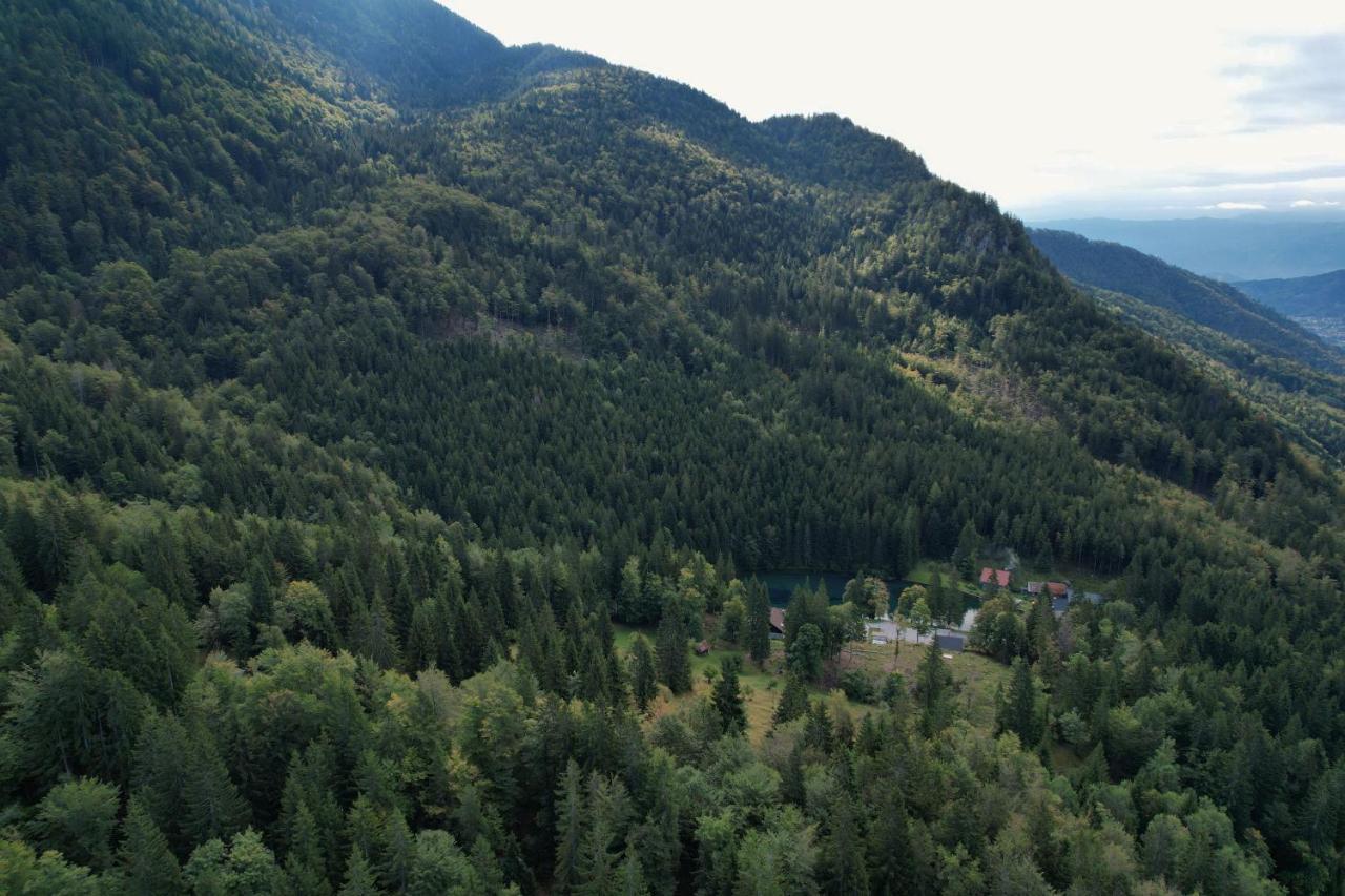 Апартаменты Charming Bella Hideout - Adults Only Есенице Экстерьер фото